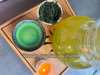 Nový sypaný japonský čaj na našem e-shopu. Storm gyokuro vision. Hledáte jemný čaj? Tak přesně tenhle je pro vás. . . ....